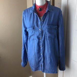GAP Boyfriend Fit Jean shirt